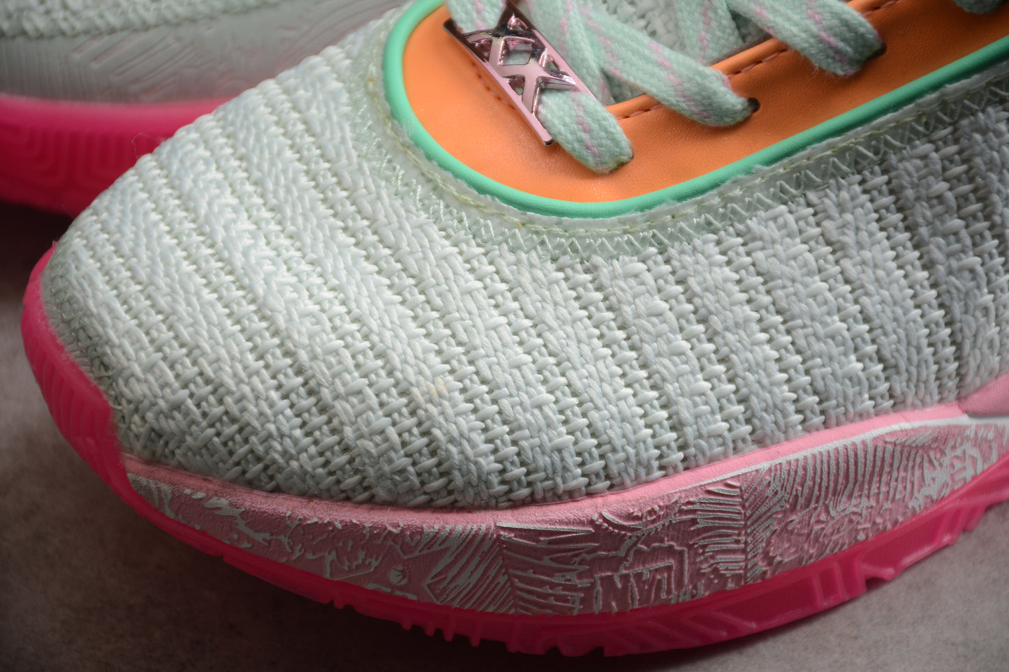 Nike LeBron XX