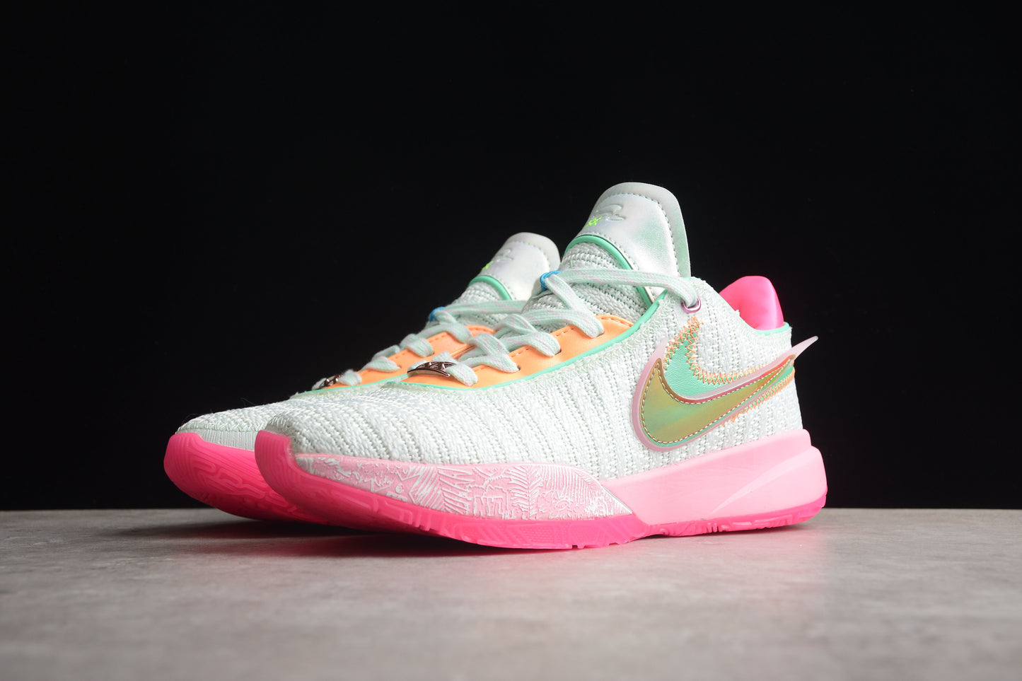 Nike LeBron XX