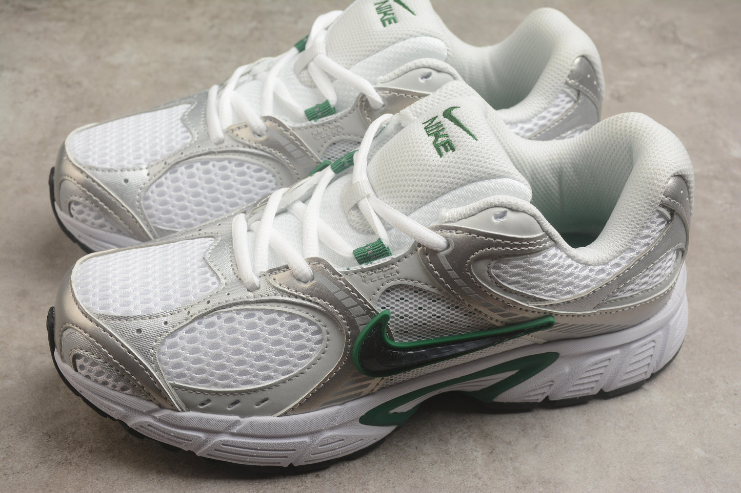 Nike V5 RNR