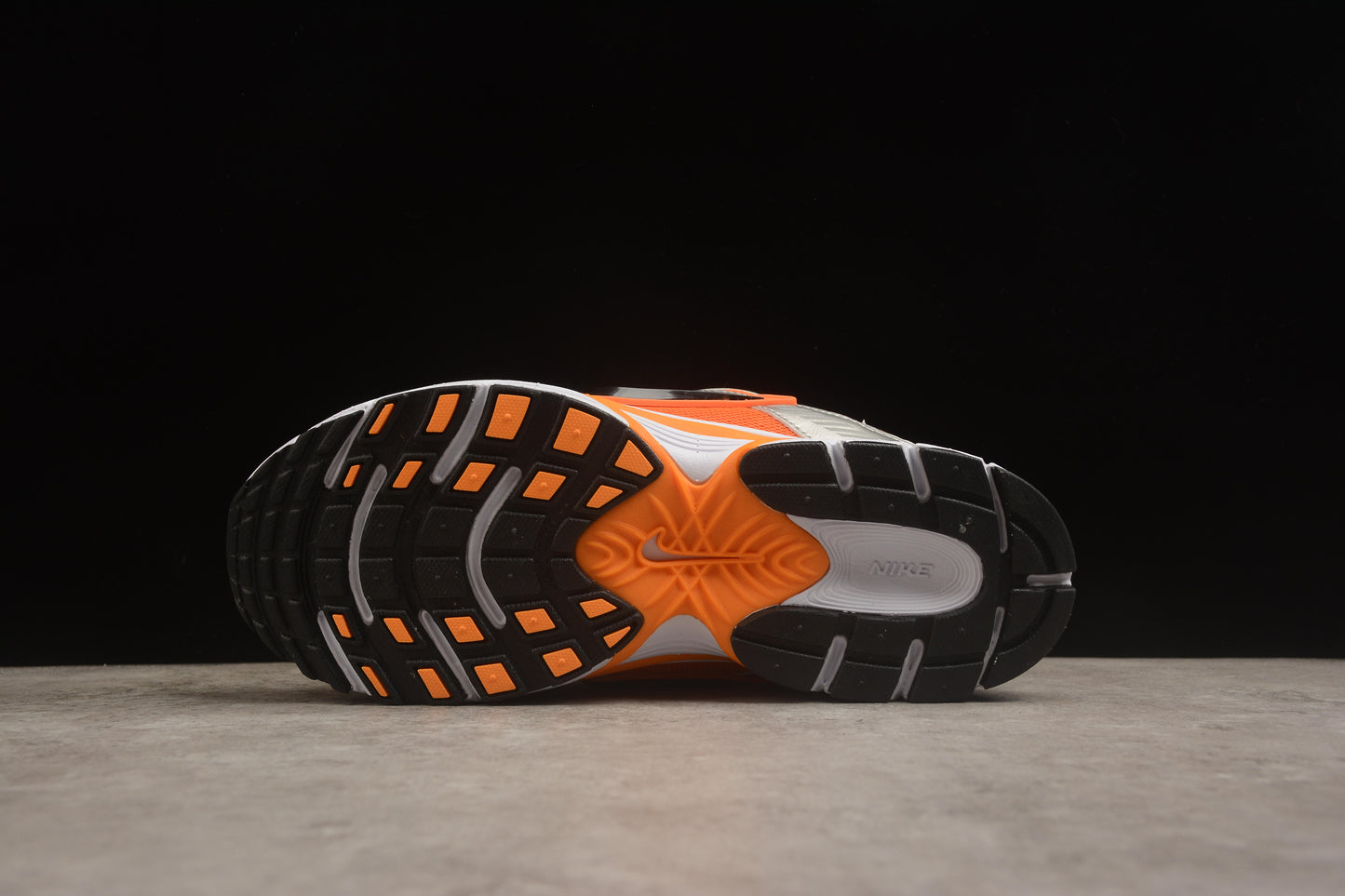 Nike V5 RNR