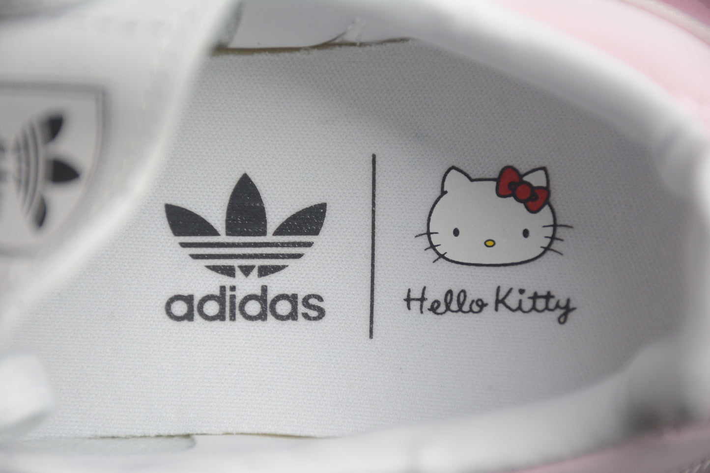 Adidas Hello Kitty