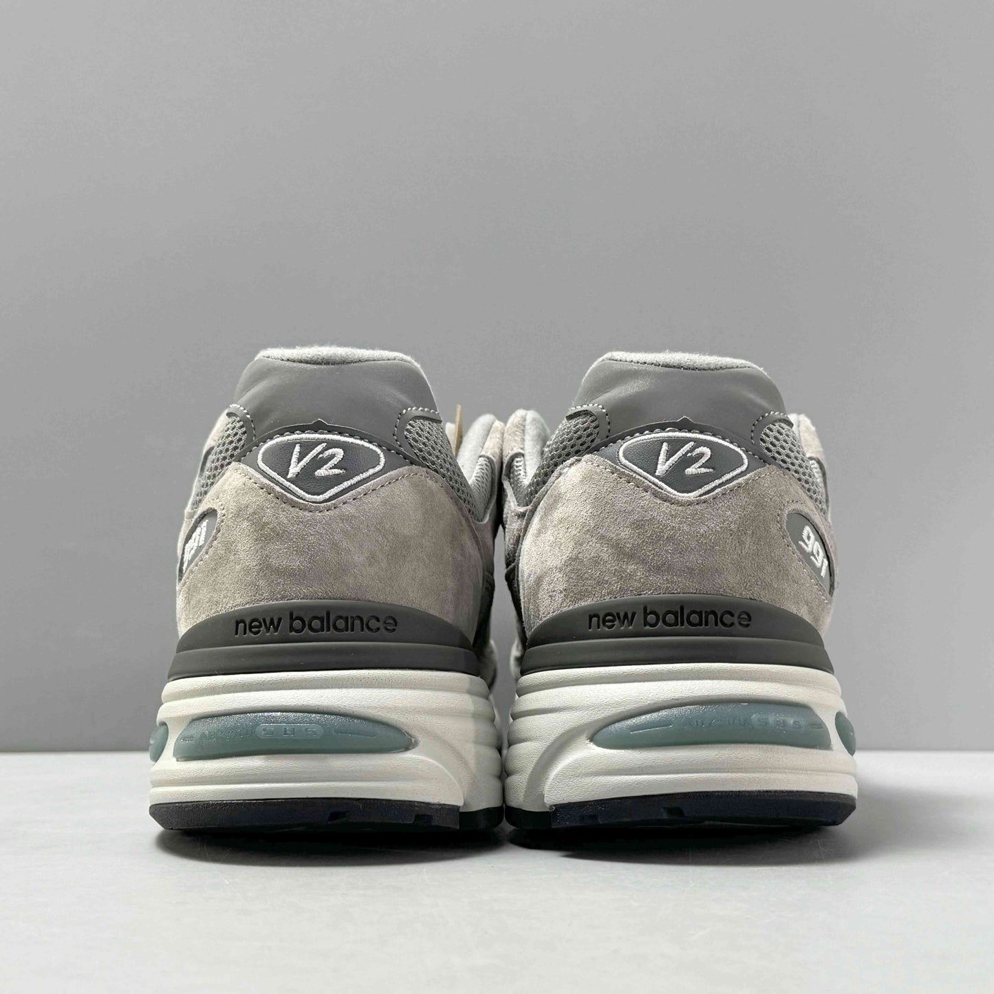New Balance 991