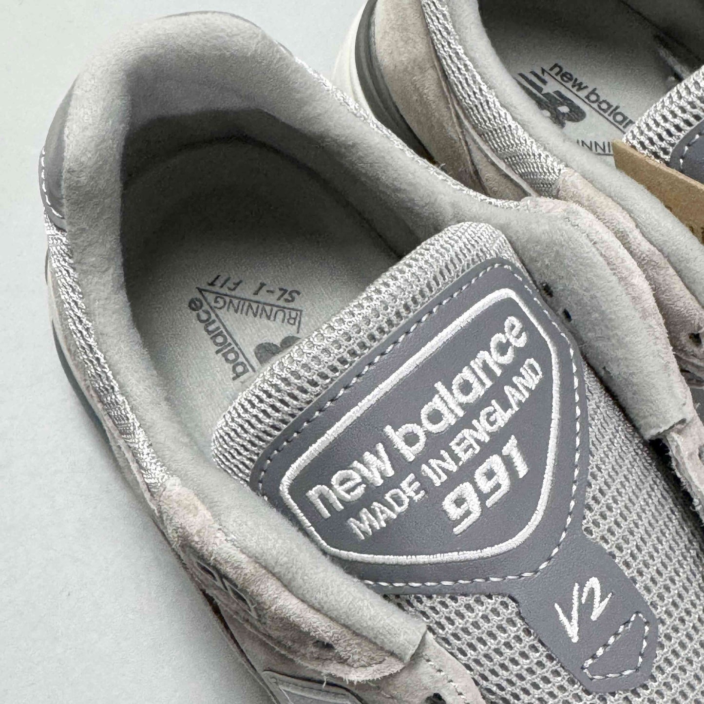 New Balance 991