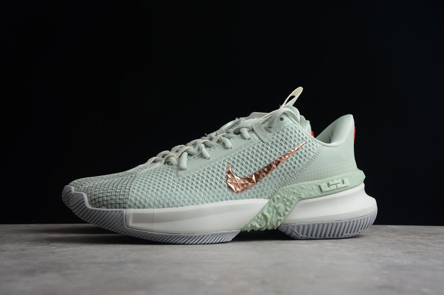 Nike LeBron Ambassador XIII