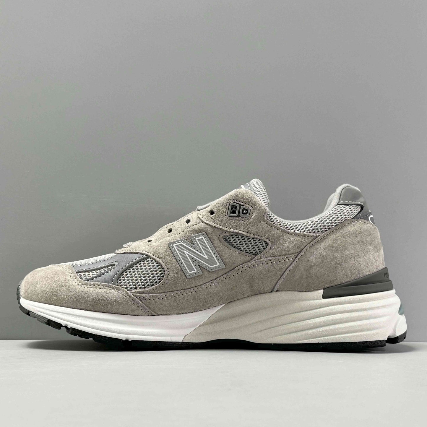 New Balance 991