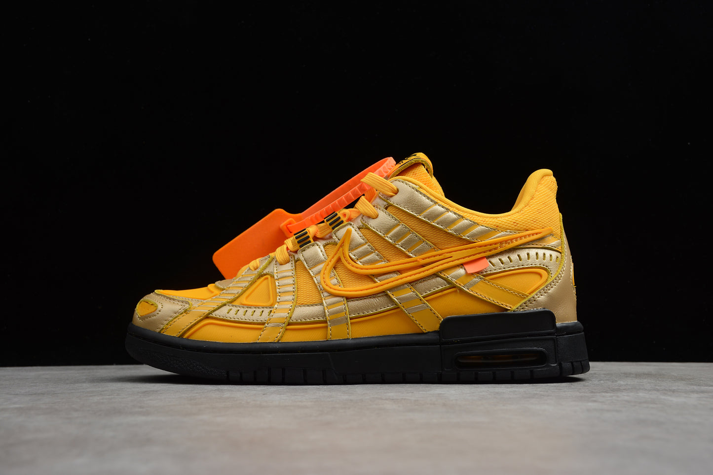 Off-White x Nike Air Rubber Dunk“University Gold