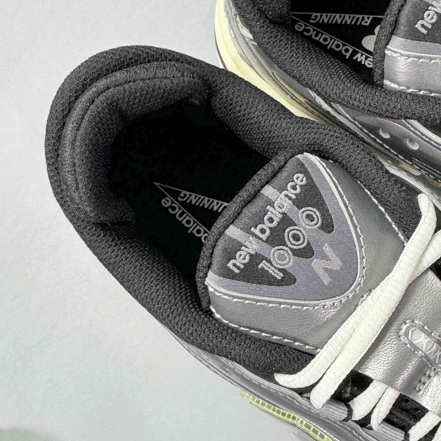 New Balance 1000