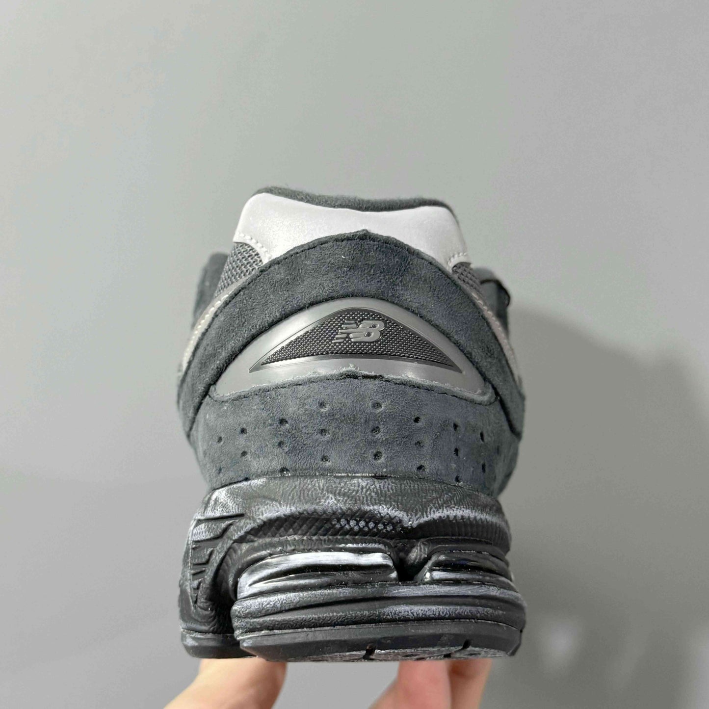 New Balance NB 2002R