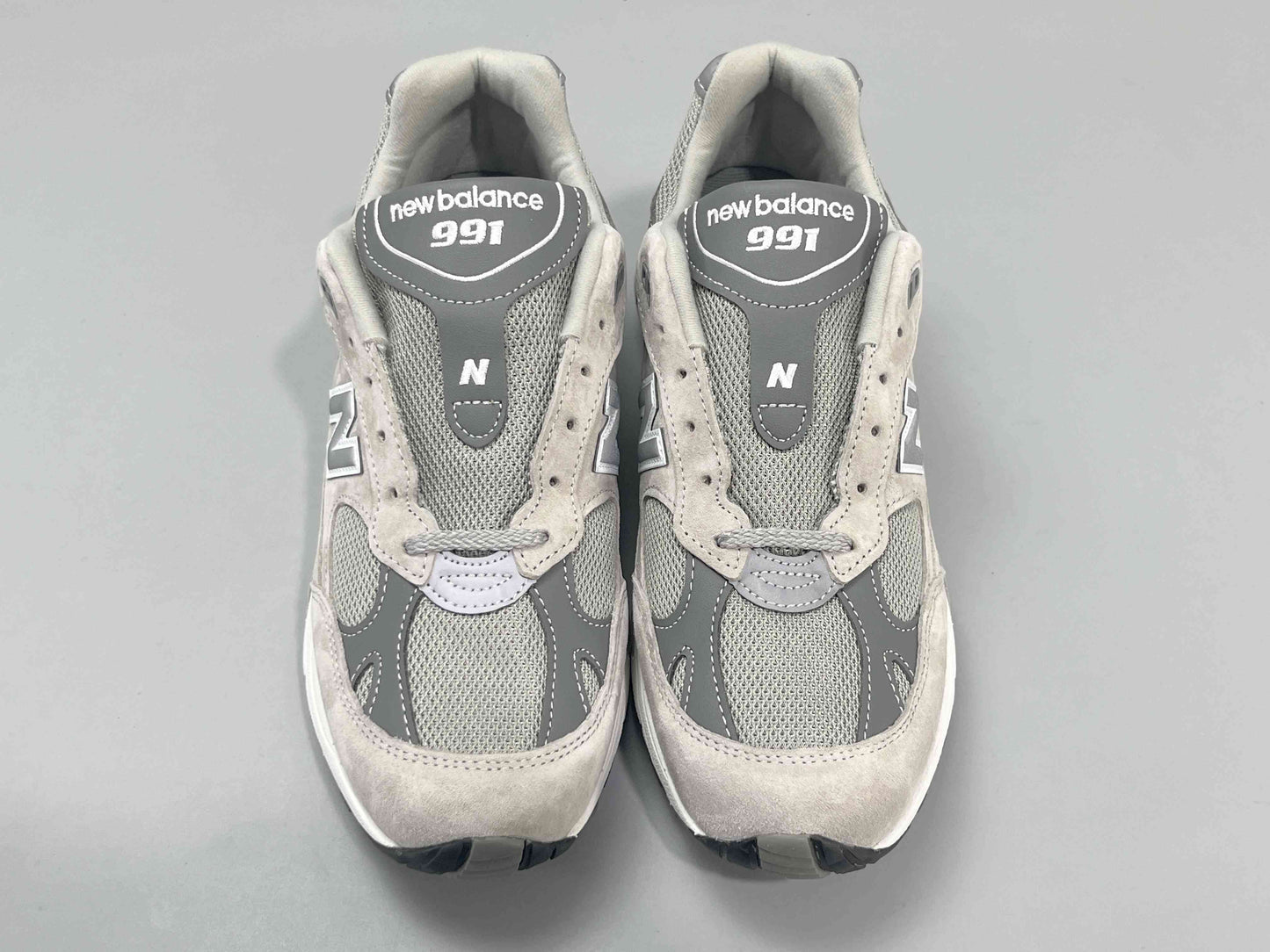 New Balance 991