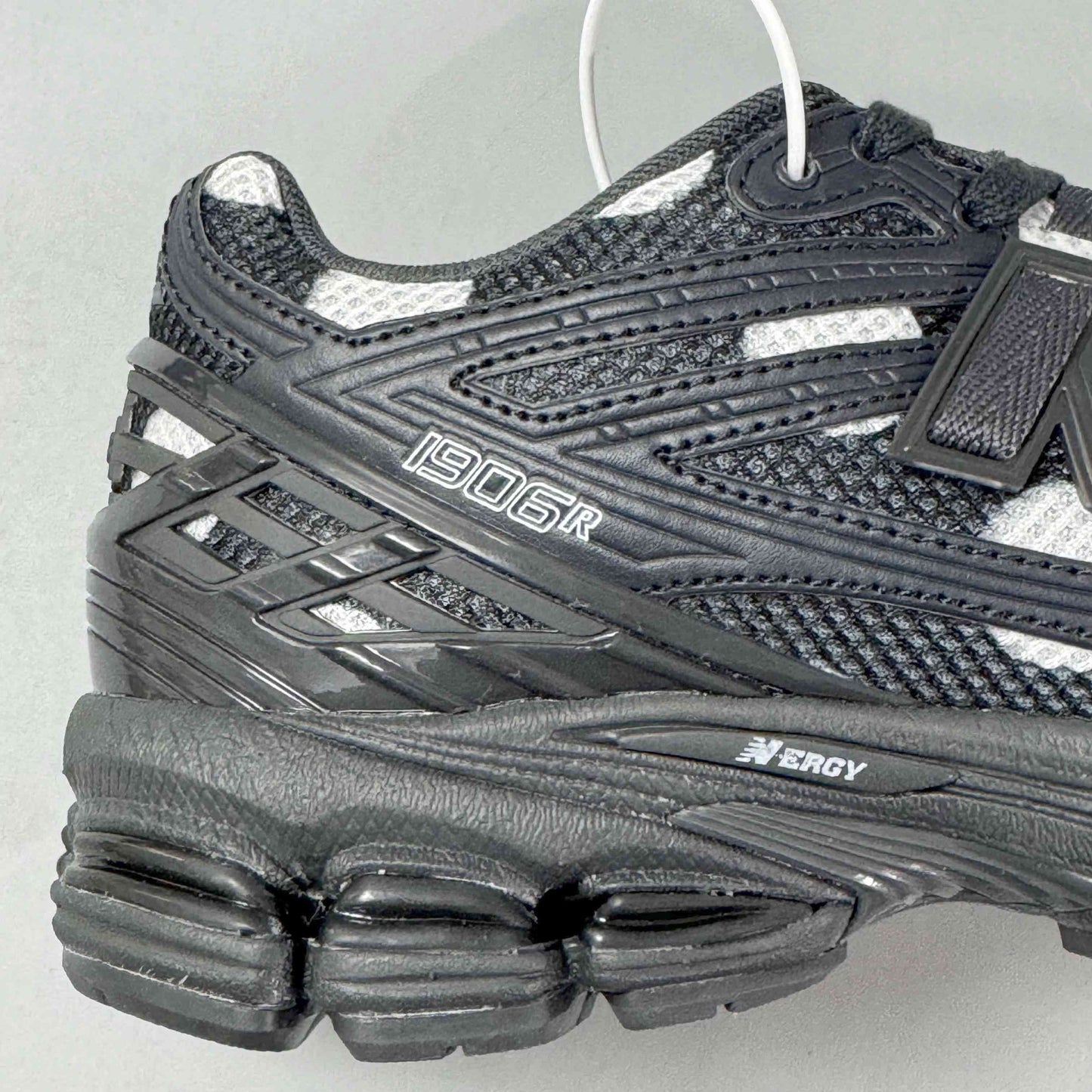 New Balance NB 1906R